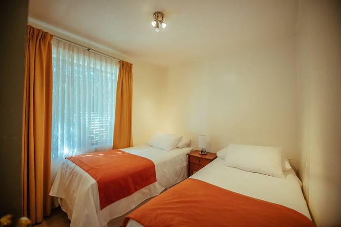 Imagen de la habitación del Hotel Caba&ntilde;as Campanario. Foto 4