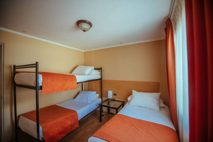 Imagen de la habitación del Hotel Caba&ntilde;as Campanario. Foto 8