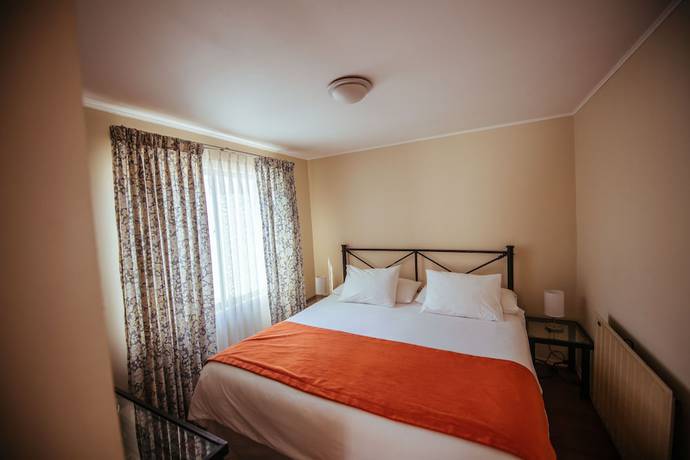 Imagen de la habitación del Hotel Caba&ntilde;as Campanario. Foto 11