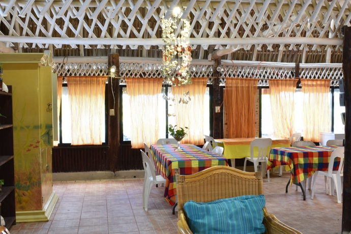 Imagen de los interiores del Hotel Cabañas Casa Maya Holbox Frente Al Mar. Foto 19