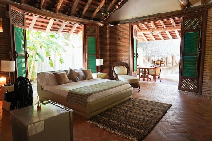 Imagen de la habitación del Hotel Caba&ntilde;as Castillete. Foto 18