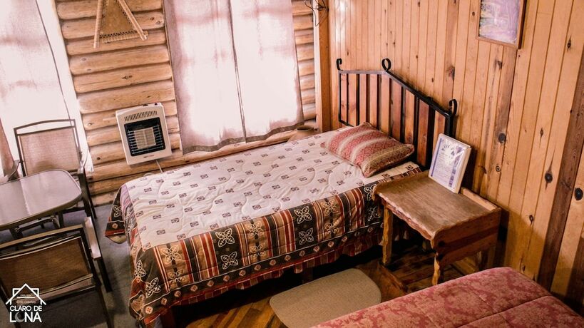 Imagen de la habitación del Hotel Caba&ntilde;as Claro De Luna. Foto 11
