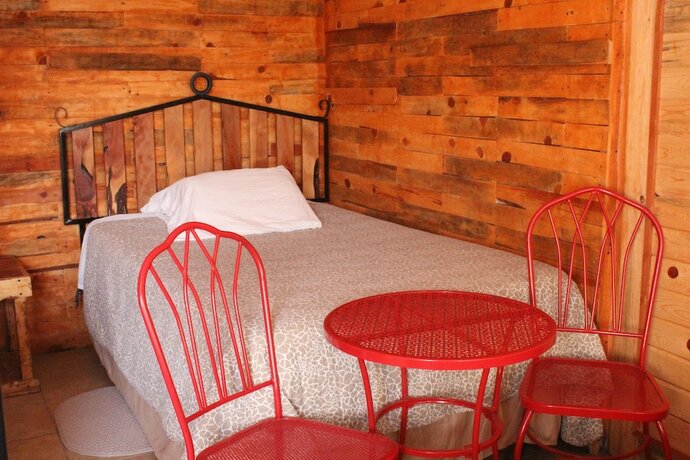 Imagen de la habitación del Hotel Caba&ntilde;as Claro De Luna. Foto 16