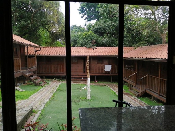 Imagen de la habitación del Hotel Caba&ntilde;as Colindas. Foto 8
