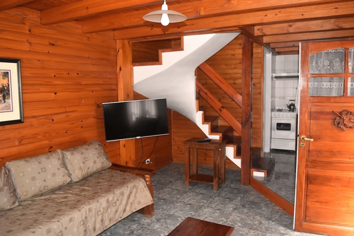 Imagen de la habitación del Hotel Caba&ntilde;as Del Lacar. Foto 8