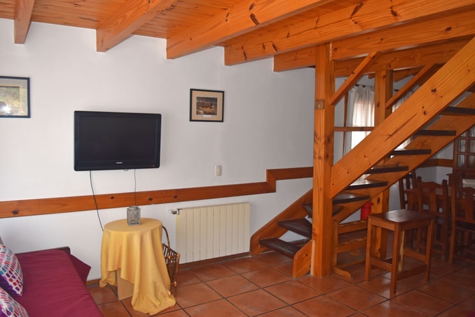 Imagen de la habitación del Hotel Caba&ntilde;as Del Lacar. Foto 14