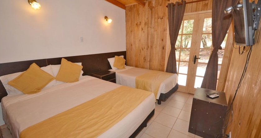 Imagen de la habitación del Hotel Caba&ntilde;as Don Sebastian. Foto 11