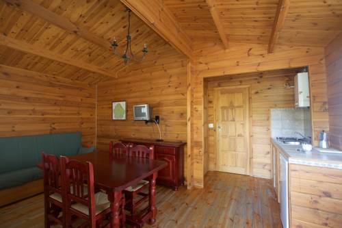 Imagen de la habitación del Hotel Caba&ntilde;as El Llano De Los Conejos. Foto 9