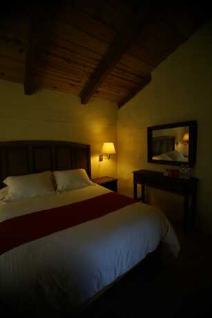 Imagen de la habitación del Hotel Caba&ntilde;as La Cascada. Foto 12