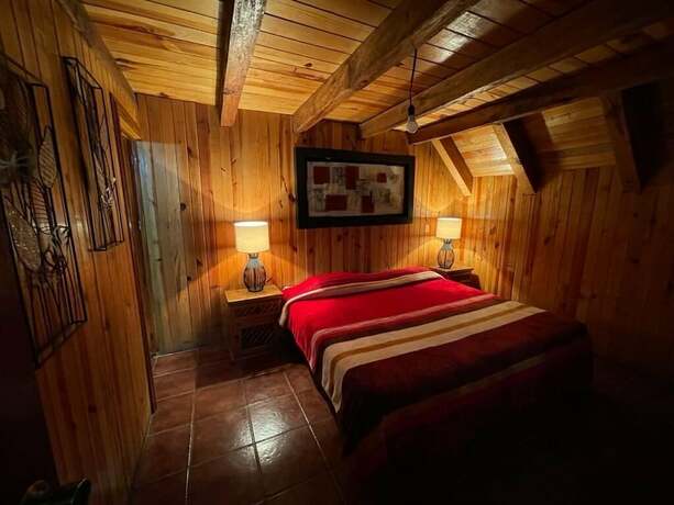 Imagen de la habitación del Hotel Caba&ntilde;as La Huerta. Foto 16