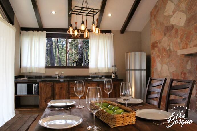 Imagen de la habitación del Hotel Caba&ntilde;as La Vid Del Bosque. Foto 18