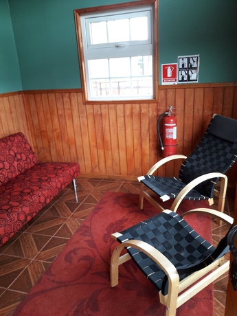 Imagen de la habitación del Hotel Caba&ntilde;as Lago Tyndall. Foto 13
