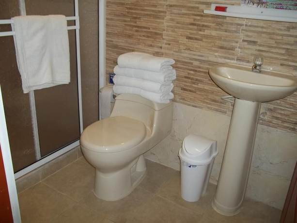 Imagen de la habitación del Hotel Caba&ntilde;as Las Bifloras, Santa Rosa de Cabal. Foto 17