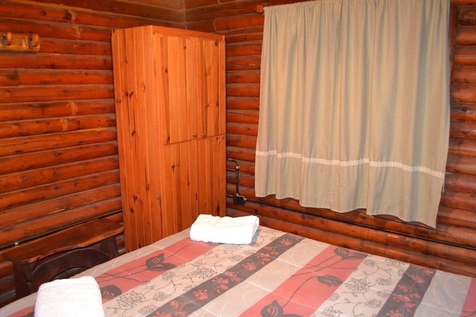 Imagen de la habitación del Hotel Caba&ntilde;as Las Esmeraldas. Foto 3