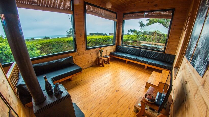 Imagen de la habitación del Hotel Caba&ntilde;as Loica. Foto 13