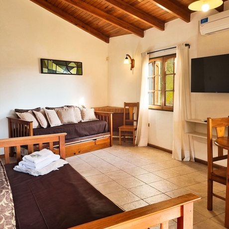 Imagen de la habitación del Hotel Caba&ntilde;as Loma Azul. Foto 15