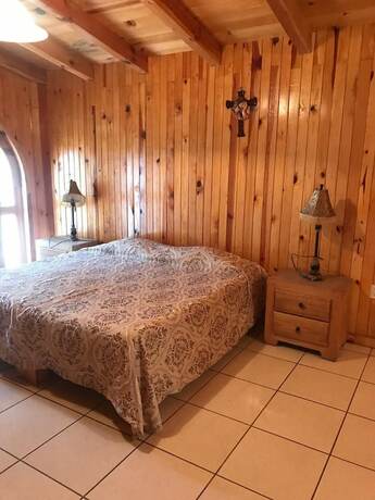 Imagen de la habitación del Hotel Caba&ntilde;as Lomas Verdes. Foto 15