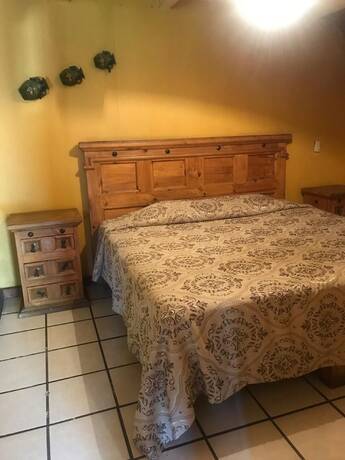 Imagen de la habitación del Hotel Caba&ntilde;as Lomas Verdes. Foto 19