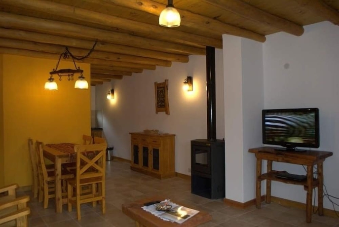 Imagen de la habitación del Hotel Cabañas Mapuche. Foto 7