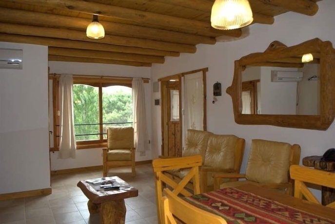 Imagen de la habitación del Hotel Cabañas Mapuche. Foto 12