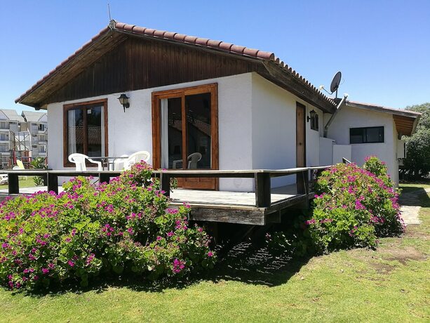 Imagen de la habitación del Hotel Caba&ntilde;as MarSerena. Foto 16