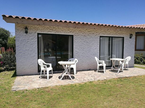 Imagen de la habitación del Hotel Caba&ntilde;as MarSerena. Foto 17