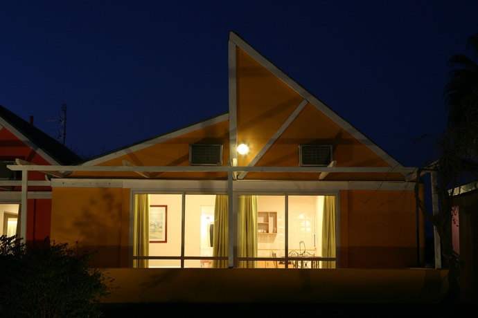 Imagen general del Hotel Caba&ntilde;as Marina House. Foto 3