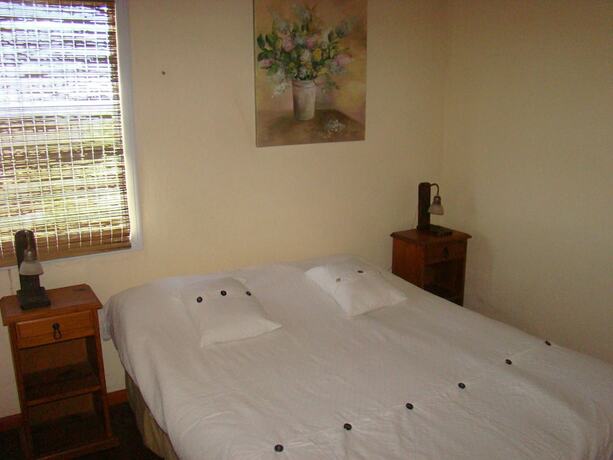 Imagen de la habitación del Hotel Caba&ntilde;as Puerto Luna. Foto 26