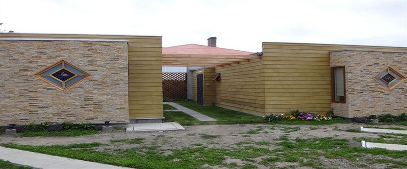 Imagen de los exteriores del Hotel Caba&ntilde;as Shenu Patagonia. Foto 6