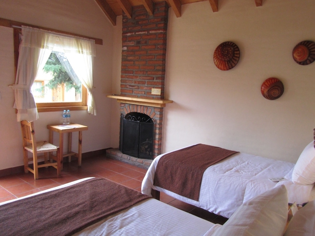 Imagen de la habitación del Hotel Caba&ntilde;as Sierra Mazamitla. Foto 5