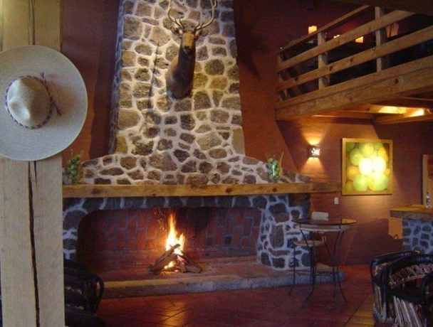 Imagen de la habitación del Hotel Caba&ntilde;as Sierra Mazamitla. Foto 10