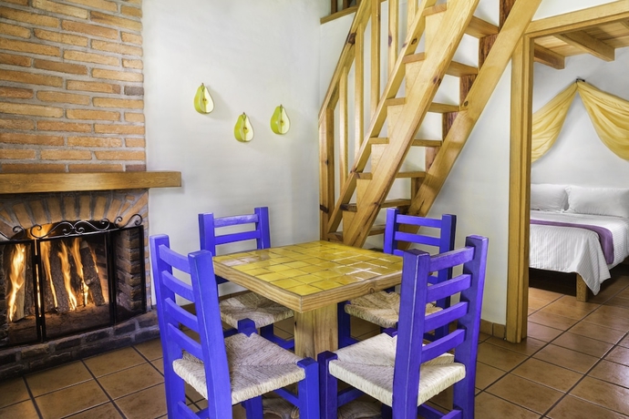 Imagen de la habitación del Hotel Caba&ntilde;as Sierra Mazamitla. Foto 12