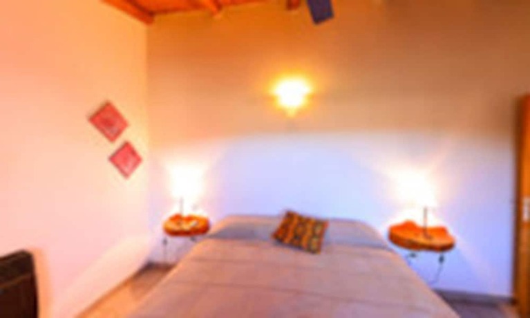 Imagen de la habitación del Hotel Caba&ntilde;as Tierras Altas. Foto 26