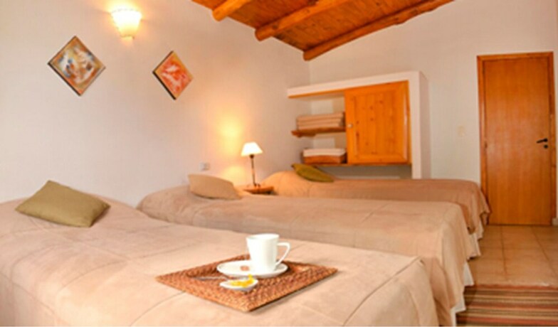 Imagen de la habitación del Hotel Caba&ntilde;as Tierras Altas. Foto 28