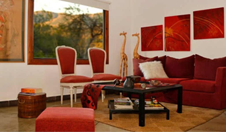 Imagen de los interiores del Hotel Caba&ntilde;as Tierras Altas. Foto 36