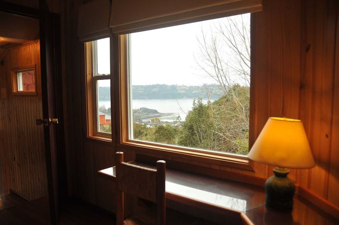 Imagen de la habitación del Hotel Caba&ntilde;as Trayen Chilo&eacute;. Foto 5