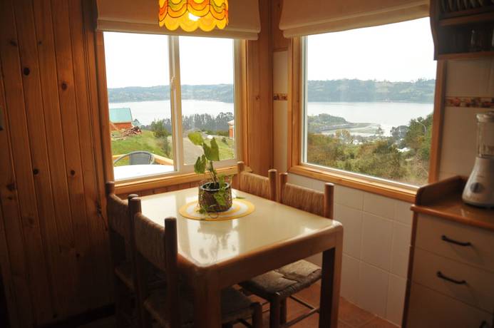 Imagen de la habitación del Hotel Caba&ntilde;as Trayen Chilo&eacute;. Foto 6