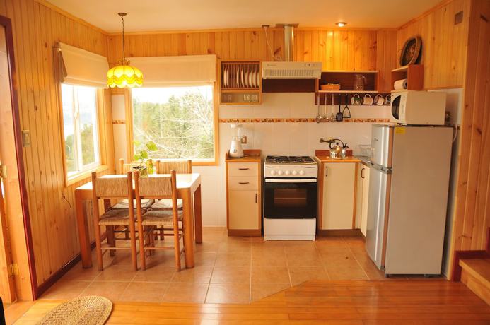 Imagen de la habitación del Hotel Caba&ntilde;as Trayen Chilo&eacute;. Foto 11