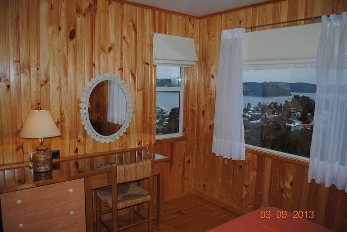 Imagen de la habitación del Hotel Caba&ntilde;as Trayen Chilo&eacute;. Foto 14