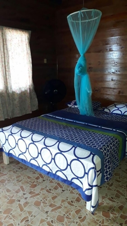 Imagen de la habitación del Hotel Caba&ntilde;as Turisticas Estefany. Foto 13