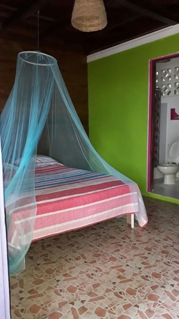 Imagen de la habitación del Hotel Caba&ntilde;as Turisticas Estefany. Foto 14