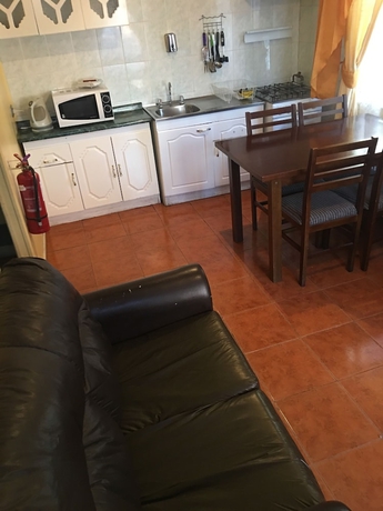 Imagen de la habitación del Hotel Caba&ntilde;as Ultima Esperanza. Foto 14