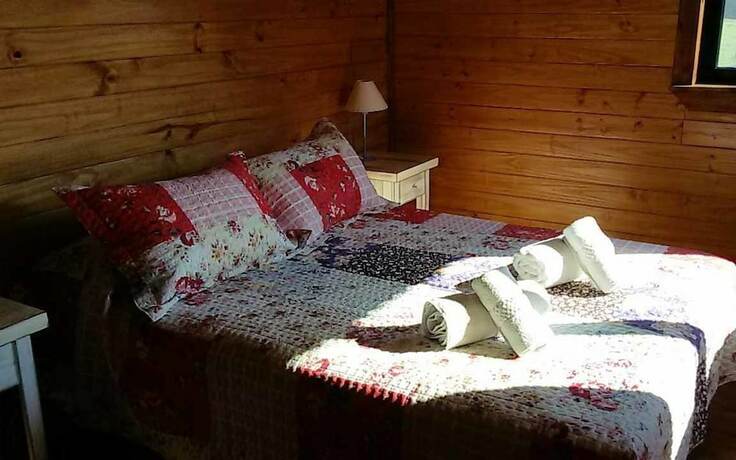 Imagen de la habitación del Hotel Caba&ntilde;as Valle de los Ciervos, Tandil. Foto 11