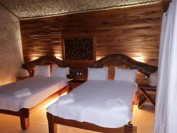 Imagen de la habitación del Hotel Caba&ntilde;as la finca 2. Foto 11