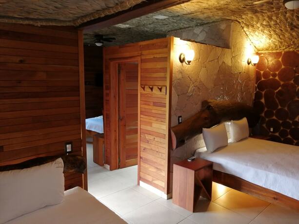 Imagen de la habitación del Hotel Caba&ntilde;as la finca 2. Foto 12