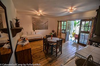 Imagen de los interiores del Hotel Cabarete Surf Camp. Foto 10