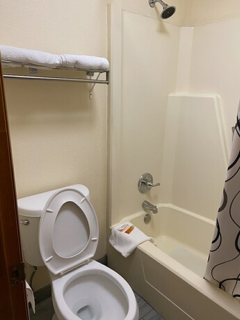 Imagen general del Hotel Cabarrus Inn. Foto 2