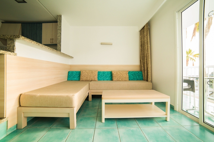 Imagen de los interiores del Hotel Cabau Cala d'Or. Foto 12