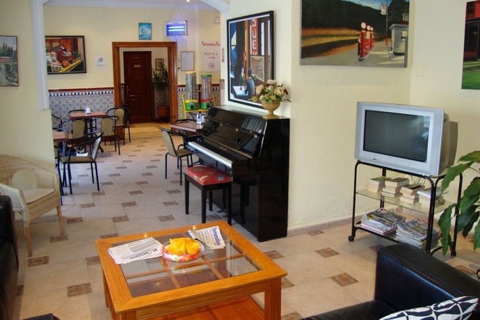 Imagen general del Hotel Cabello. Foto 2