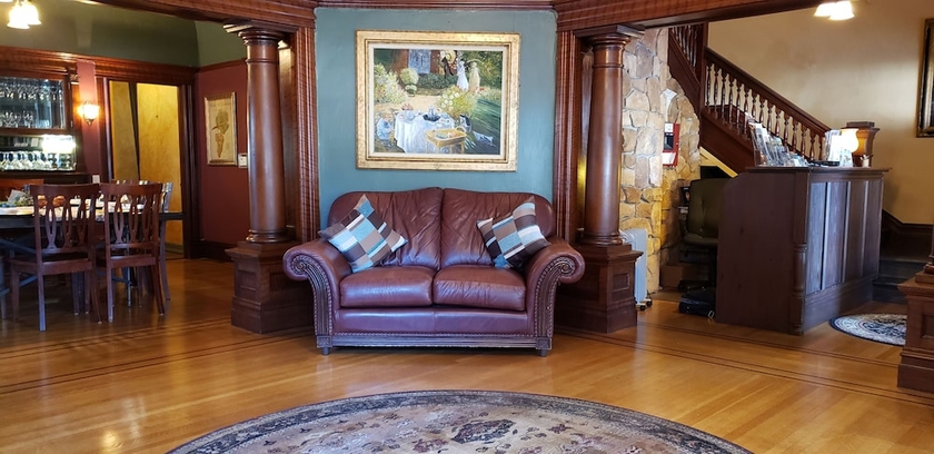 Imagen de los interiores del Hotel Cabernet House, An Old World Inn. Foto 17